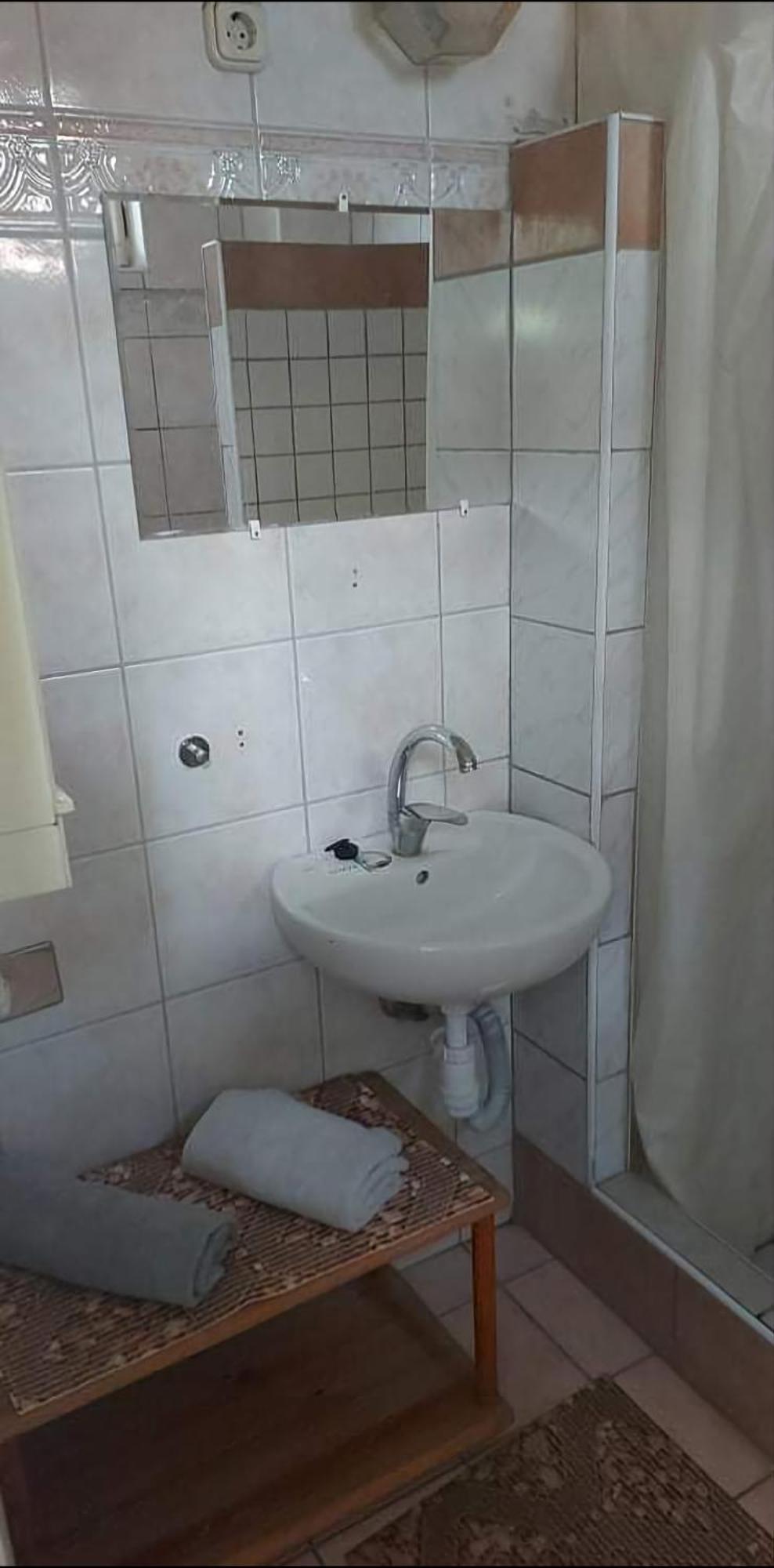 Kekturas-Tora Nyilo Badacsonyi Privat Berlemeny Apartment Бадачонтомай Стая снимка