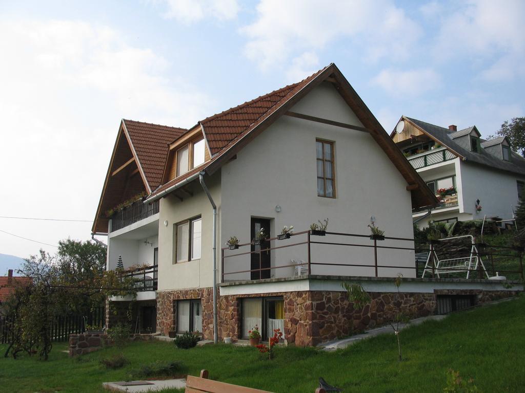Kekturas-Tora Nyilo Badacsonyi Privat Berlemeny Apartment Бадачонтомай Екстериор снимка